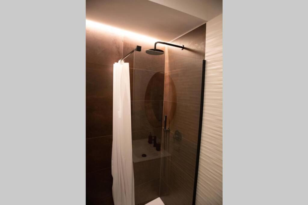Apartamento Nuovo In Zona Navigli Milán Exterior foto