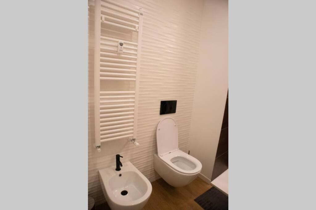 Apartamento Nuovo In Zona Navigli Milán Exterior foto